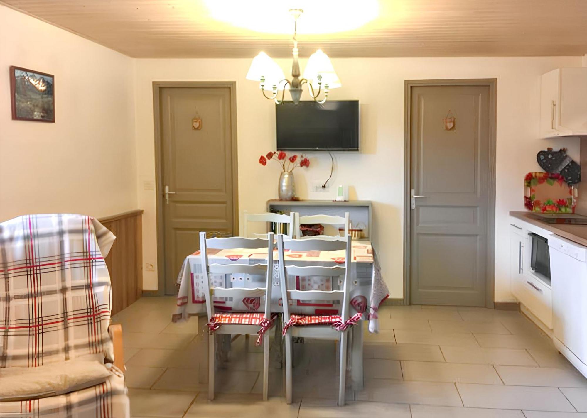 Appartement Cosy A Cornimont 30 M² Avec Terrasse Et Vue Montagne Екстер'єр фото